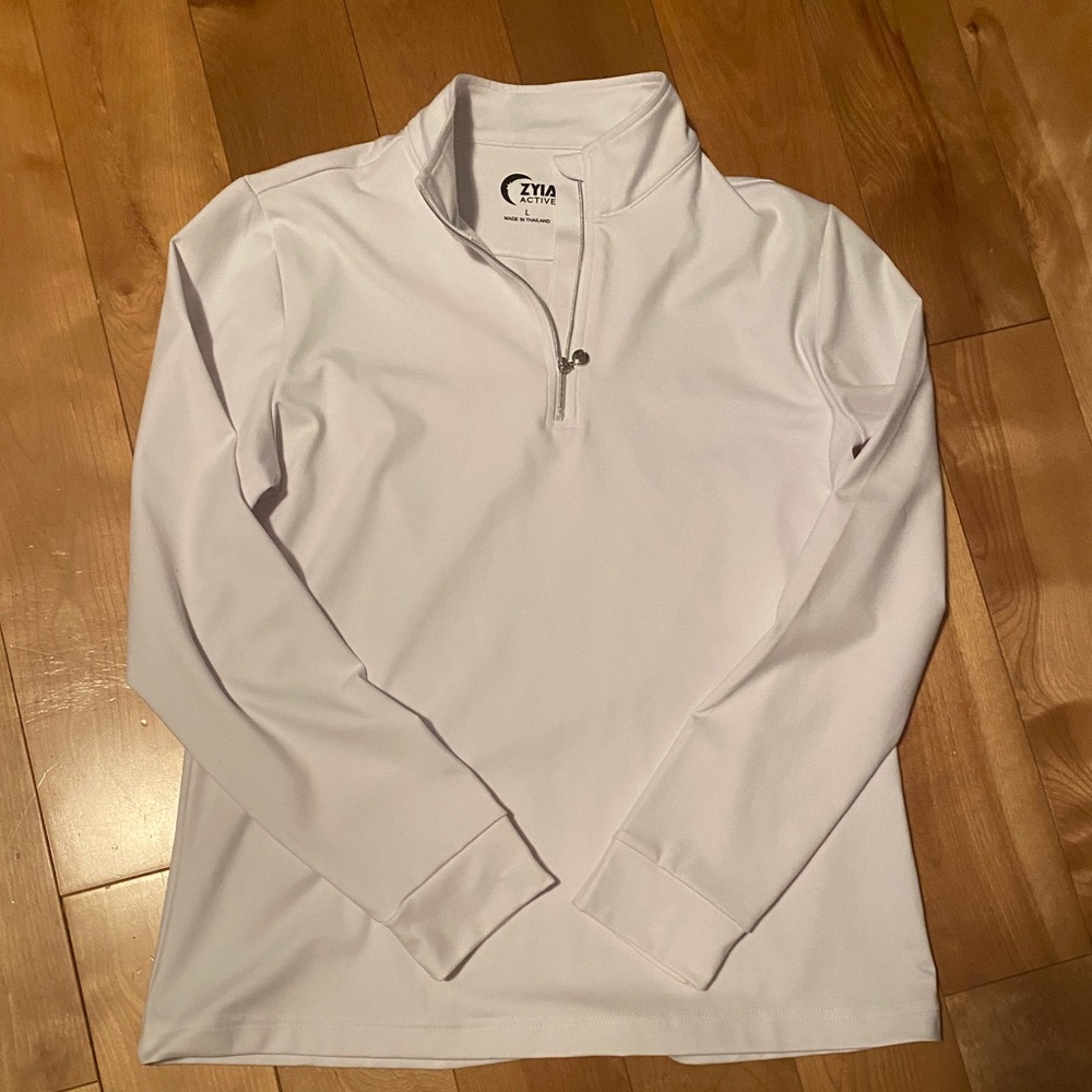 Zyia L white 1/4 white sweater